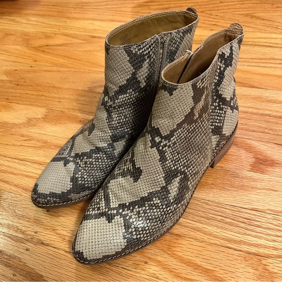 Lucky Brand EUC Snakeskin Leather Ankle Booties - Picture 2 of 6